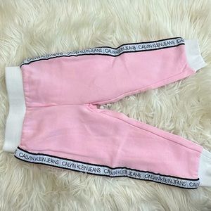 Girl 2T pink and white two piece pant set